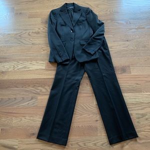 EUC Brooks Brothers suit, sz 4